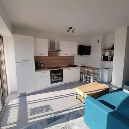 Splendide T2, 200m De La Mer, Climatise, Parking Apartment *